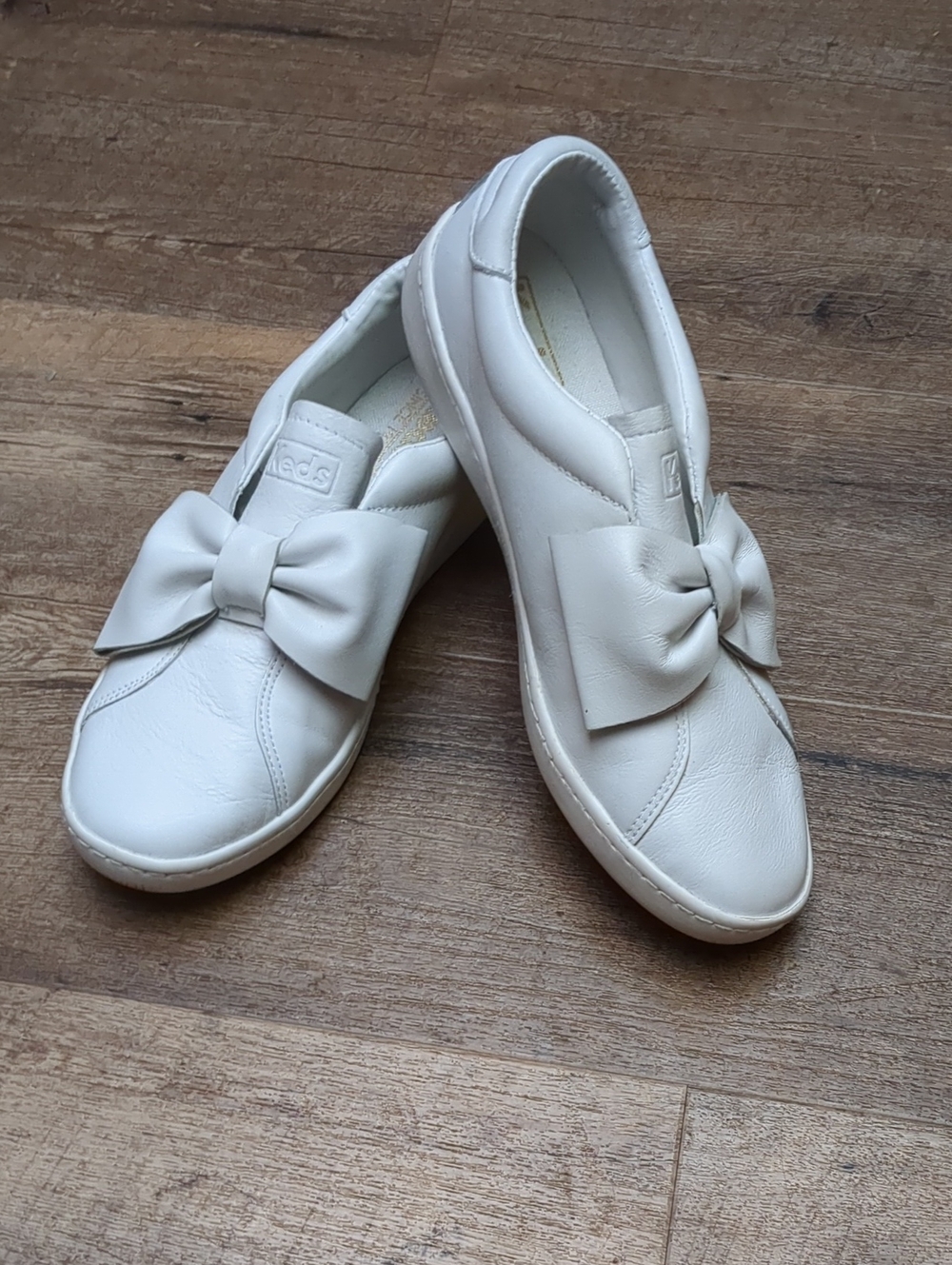 Super Cute! Keds White Bow Sneakers